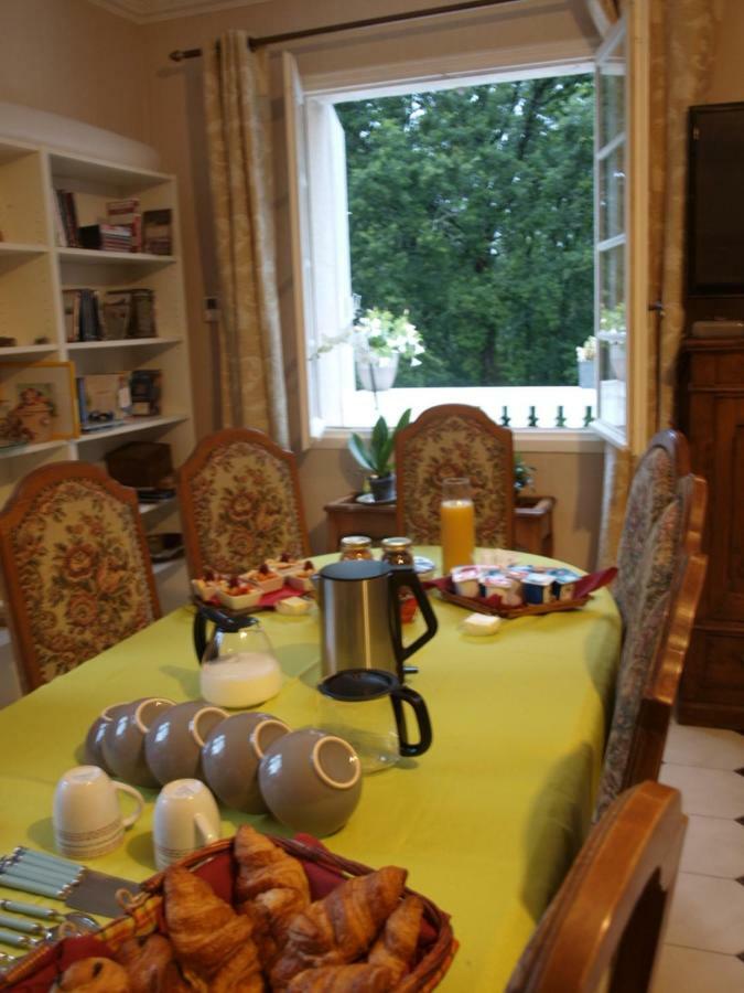 Le Cheminard Bed & Breakfast Feugarolles ภายนอก รูปภาพ