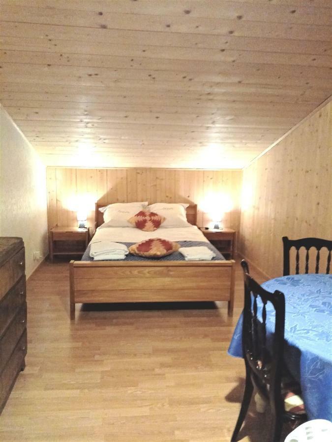 Le Cheminard Bed & Breakfast Feugarolles ภายนอก รูปภาพ